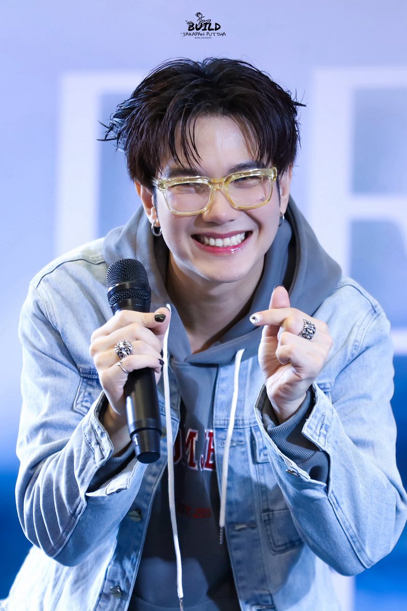Good morning Build &amp; BYL 🔆 

 ขอให้เป็นวันที่ดี    มีความสุขสดใสนะคะ

2205 BuildURMorning

I vote <a href="/JakeB4rever/">BIU.</a> #NETIZENSCHOICE 
#BuildJakapan for Most Handsome Man Alive #MHMA2025 #MHMA2025BuildJakapan <a href="/thenreport/">The Netizens Choice Magazine</a>