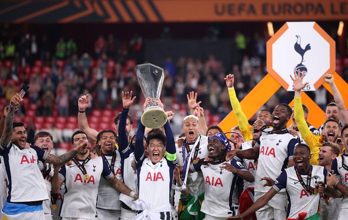 Je ne vannerai aucun voisin qui joue en 🔴 dans le nord de Londres, malgré leurs tentatives de rabaisser ce succès.

Parce qu’on ne vanne pas les clubs qui n’ont aucun titre européen 🏆😉