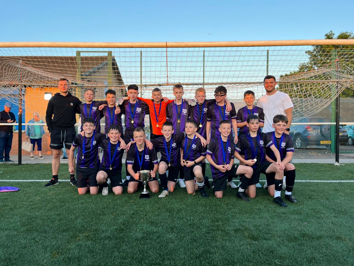 BannermanSports's tweet image. 🏆CASTLE CUP CHAMPIONS 2025🏆

Congratulations to our U13s football team who managed to defeat our friends @Holyrood_PE on penalties after being 2-0 down and bringing it back to 2-2 in the last seconds of the game 

Goals
Oliver McLellan
David Smilie 

MOTM
David Smilie

🎉🎉🎉