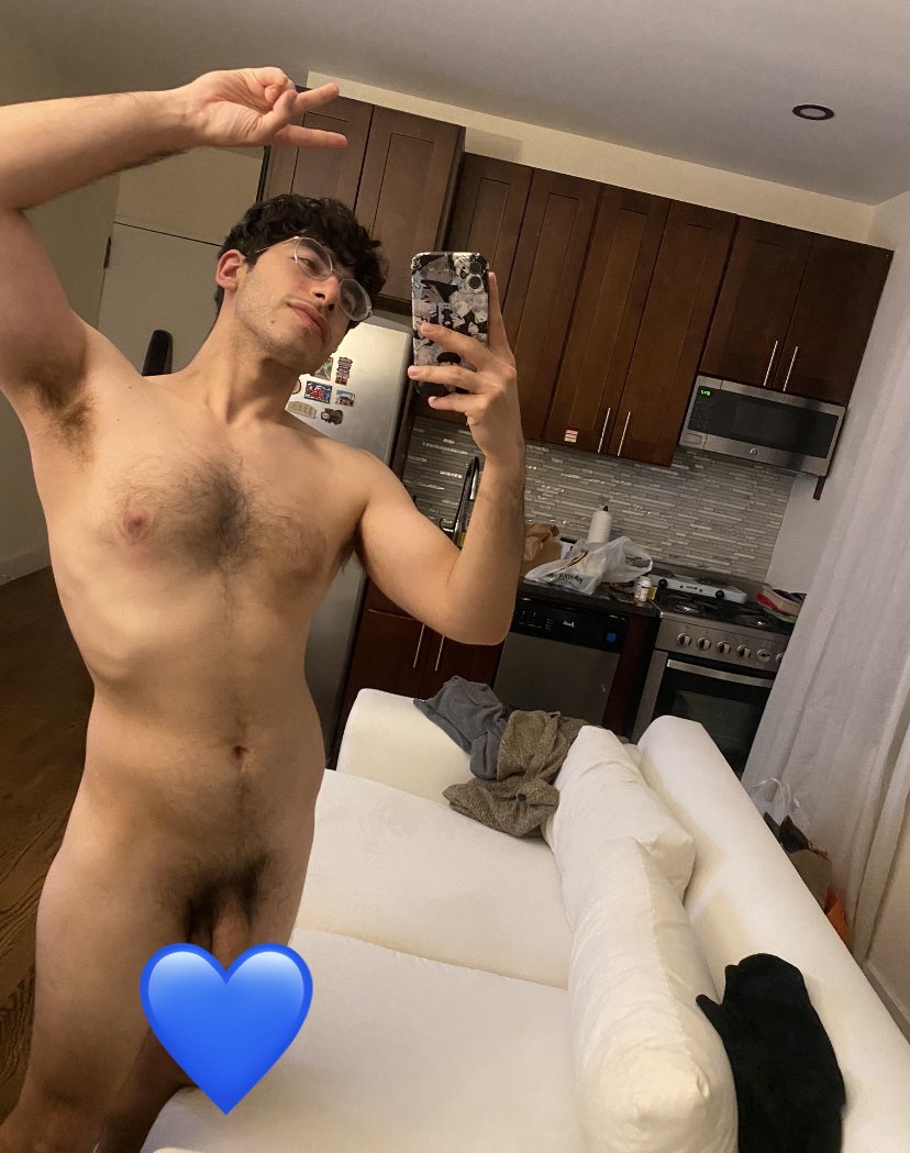 chalabussy's tweet photo. Giggling and reuploading this because I flubbed the emoji LMAO. I’m asking y’all to once again stop in your tracks and tell me your fav pokemon 😌 https://t.co/gmQJzI2qs0