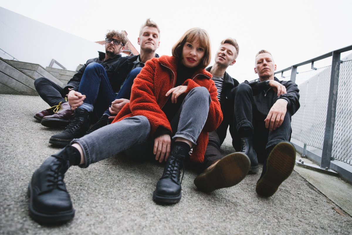 LiveWire Music (@livewire_music) on Twitter photo Hot on the heels of the release of their stunning new album "Songs from the Yonder", <a href="/SkinnyLister/">Skinny Lister</a> confirm details for their 28 date UK/EU tour, planned for Nov/Dec 2025
Check out more about the new album, and where to catch them live here:
livewiremusic.org/home/skinnylis… Hot on the heels of the release of their stunning new album "Songs from the Yonder", <a href="/SkinnyLister/">Skinny Lister</a> confirm details for their 28 date UK/EU tour, planned for Nov/Dec 2025
Check out more about the new album, and where to catch them live here:
livewiremusic.org/home/skinnylis…