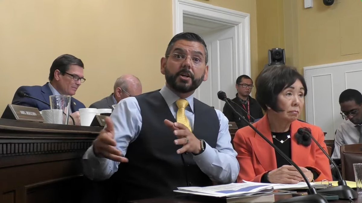 In case you were wondering, the Rules Committee — which, again, started at 1 a.m. today — is STILL chugging along. 

youtube.com/watch?v=b9FdGj…