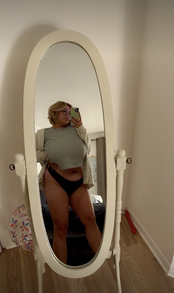 kendraab_57's tweet photo. Old snap got deleted new snap. Kendrababgirl https://t.co/DXh3eVZpPp