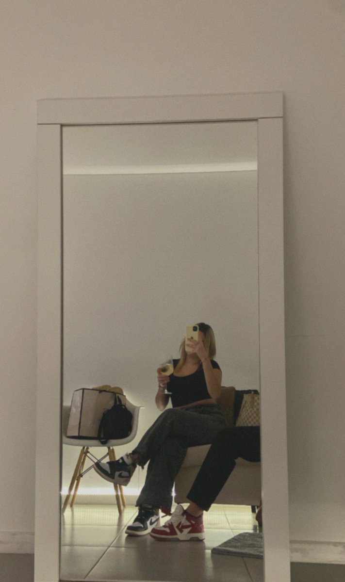 Echo_Grace_'s tweet image. Come hang. Simple fun, tiny bit of trouble.
#FlirtyNight #LowKeyMoves #Michigan