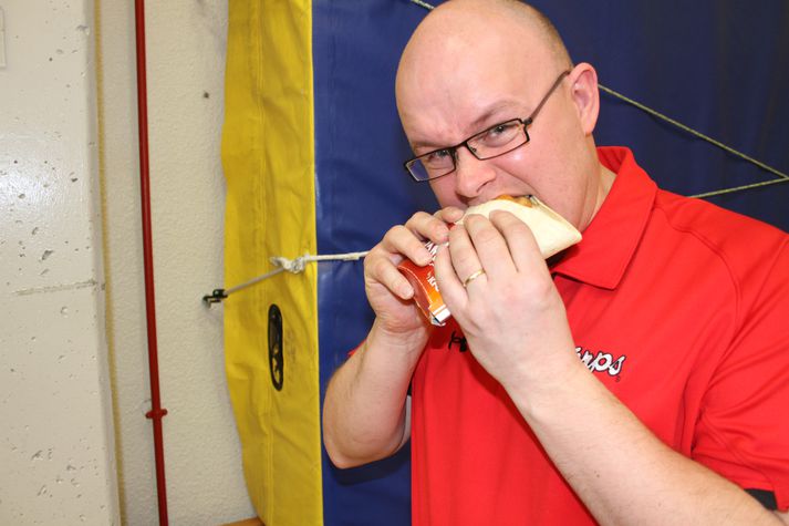 Lykilleikmaður innan og utan vallar. Geggjað að sjá Hlyn ríða út í sólarlagið með glans. 
Þvílík úrslitakeppni og þvílík útsending!
Til hamingju, Stjarnan. #mamman