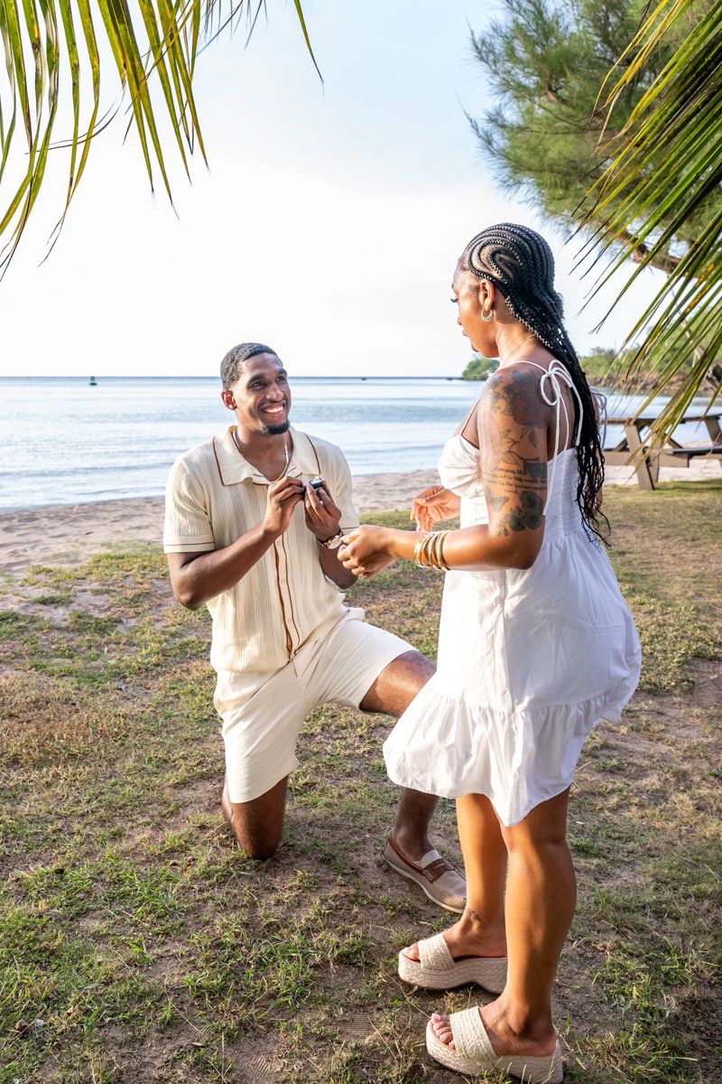 AveriLanae's tweet image. I took my sand to the beach in Jamaica and came back with a rock 💍🤍 #EngagedAF