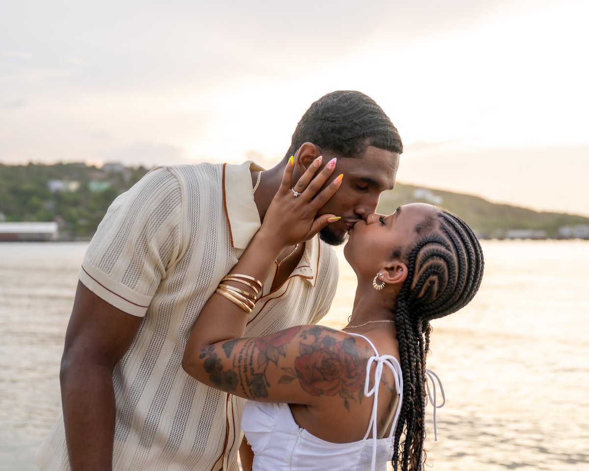 AveriLanae's tweet image. I took my sand to the beach in Jamaica and came back with a rock 💍🤍 #EngagedAF