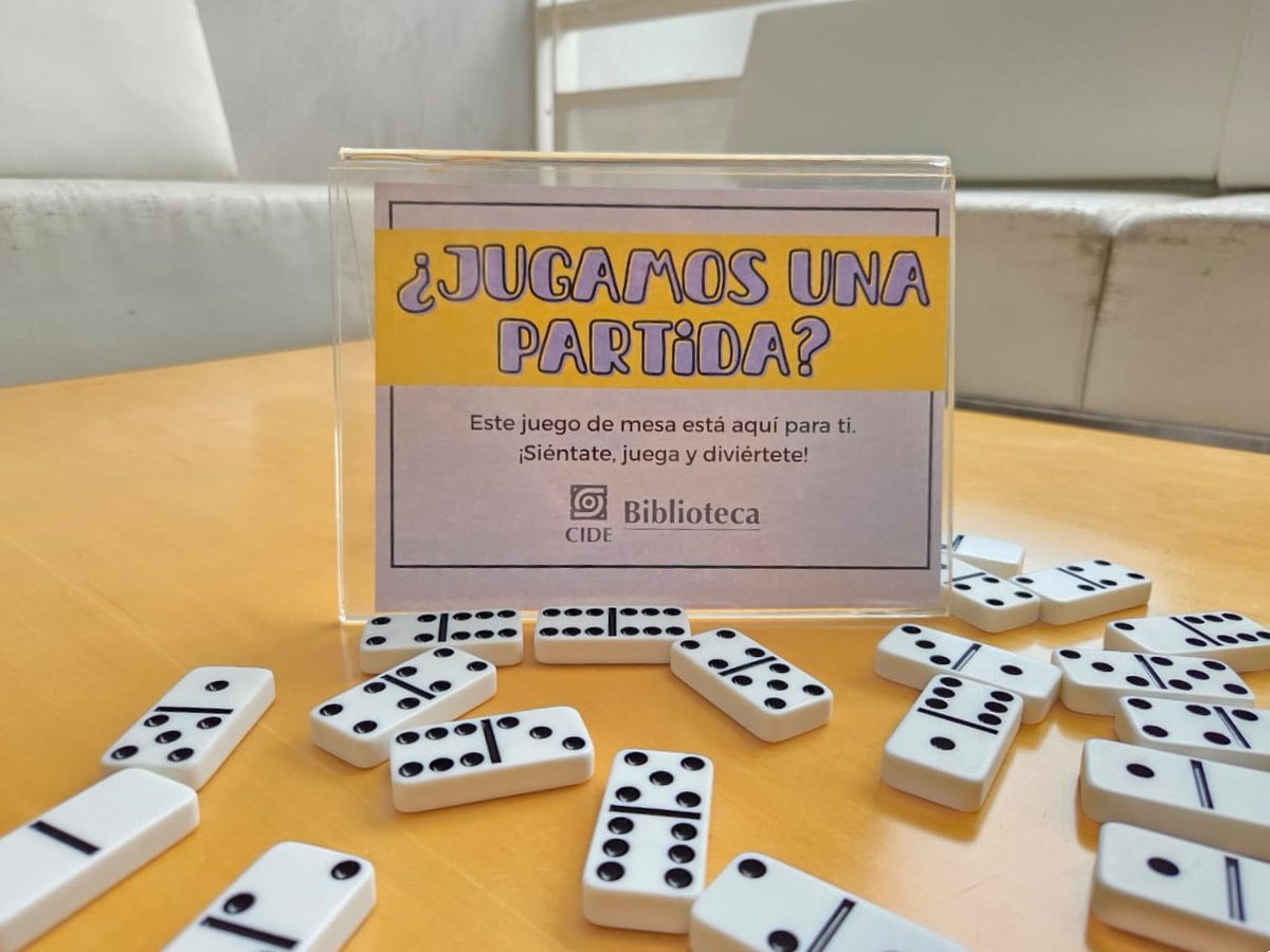 BibliotecaCIDE's tweet image. Esta vez no es un rompecabezas… ¡es un dominó! 🁢
Lo encuentras frente a los elevadores: anímate a empezar una partida o súmate si alguien ya juega.🤝🧠🖐️🁬