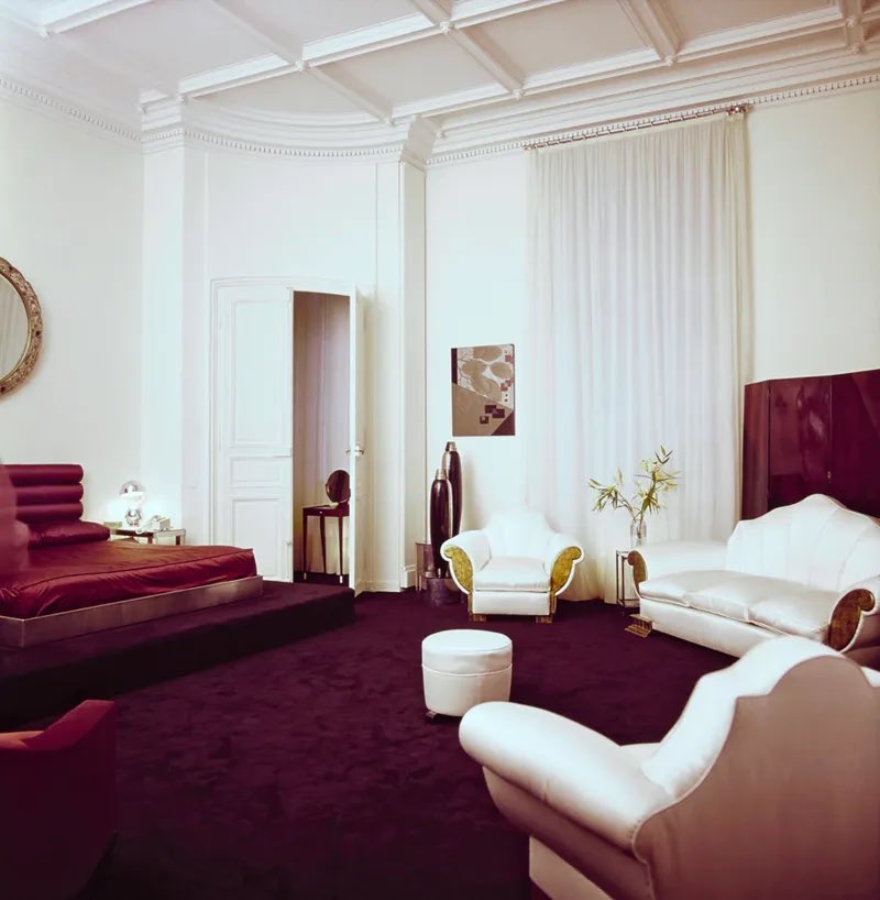 martlehner's tweet image. Apartamento Art Déco de Karl Lagerfeld em Paris, publicado na Vogue de 74. Fotografado por Horst P Horst