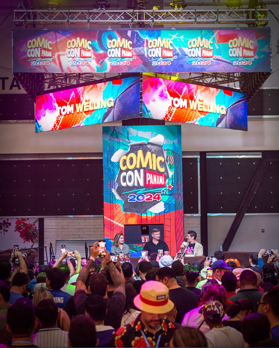 El escenario de Comic Con Panamá se prepara para recibirte este 2025… ¡Espéralo! 

#ComicConPanama #CCPAN2025 #Panama