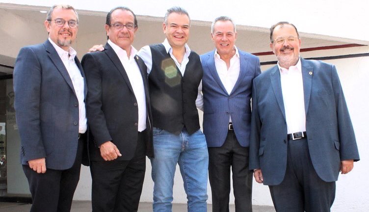 Compromiso, transparencia y visión con rumbo claro, fueron algunas de las aristas que perfiló en el Primer Informe de Actividades ante el Consejo Directivo, el Ing. Alfredo Sahagún Sánchez, Presidente de CANACINTRA.

#TransformandoParaProsperar