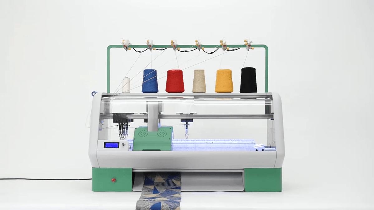 GarrettPetersen's tweet photo. But there's basically no market for a home knitting machine now. Mass produced clothes are too cheap.

A company called Kniterate had a Kickstarter last year for a digital at-home flatbed knitting machine. They charged $5k. It doesn't seem to have gone well. https://t.co/xBffRukH6z