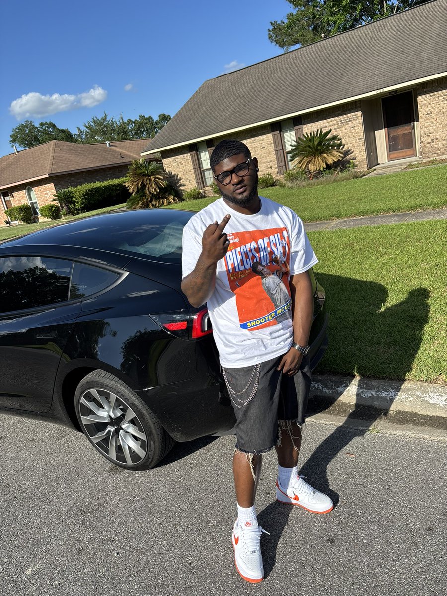 wazzambee's tweet photo. Inna STREETS or out da STREETS you make MISTAKES … I just hope dat ya LEARN 🫡 #BB⚔️ https://t.co/0XYTBHhVyQ
