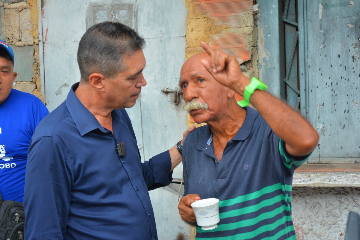 unt_carabobo's tweet photo. Vecinos Barrio Central recibieron a @Ylidio_Abreu , candidato a la gobernación de #Carabobo, para conocer detalles del #Plan38
#CaraboboEsLaRazon este #25Mayo vota en la tarjeta de Un Nuevo Tiempo https://t.co/gF32plMufj
