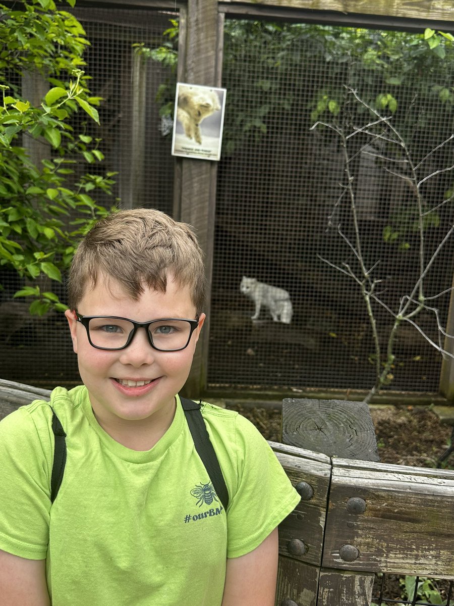 hive14bmsa's tweet photo. Second grade takes on the Columbus Zoo! #ourbmsa https://t.co/YRpYauTDc9