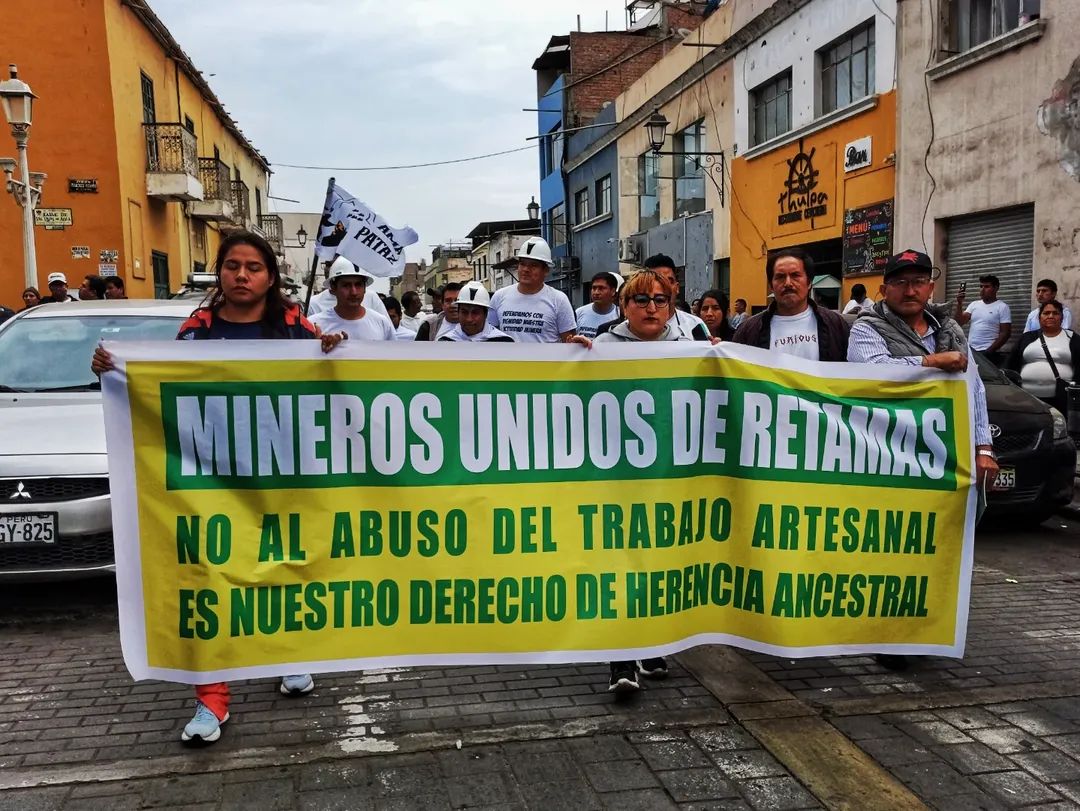 jeff_chinchay's tweet photo. La marcha recorrió las principales calles del Centro Histórico de la Ciudad de Trujillo para terminar frente a la sede del Gobierno Regional de La Libertad. https://t.co/SfzfcHVYAL