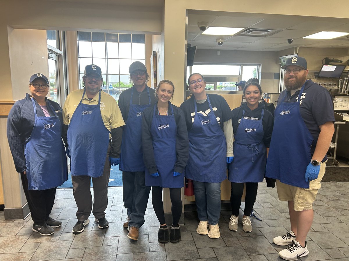 LadyHawksGolf's tweet image. Come on over to Culver's on Kentucky Ave and see us! Still time to support your Decatur Central Lady Hawks Girls Golf Team⛳ Get some food to go before the @Pacers play! You know you are hungry! Let Culver's do the cooking!! RT!!