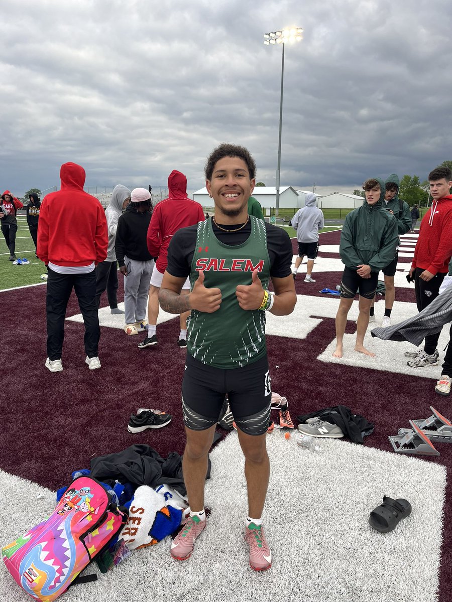 SCHSCatsTrack's tweet image. Another State qualifier! Miking Ettress advanced to State in the 200 with a time of 22.58!!