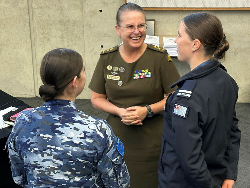 CPERSAustralia's tweet image. It was fantastic to engage with the ADF cadets at their Tri-service Leadership Summit over the weekend. Their enthusiasm, energy and commitment is great to see and their stories wonderful to hear. Well done to all who participated.