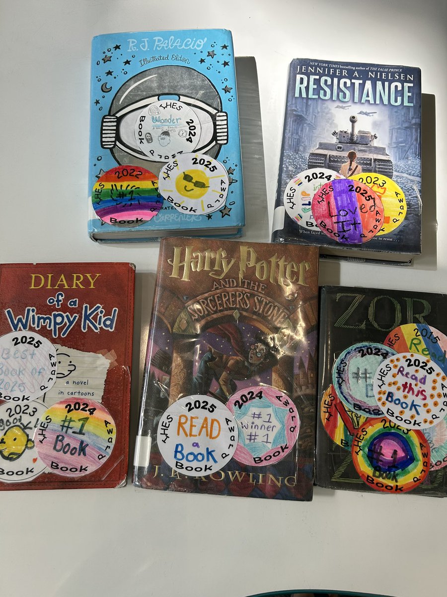 Sara Jones tweet media