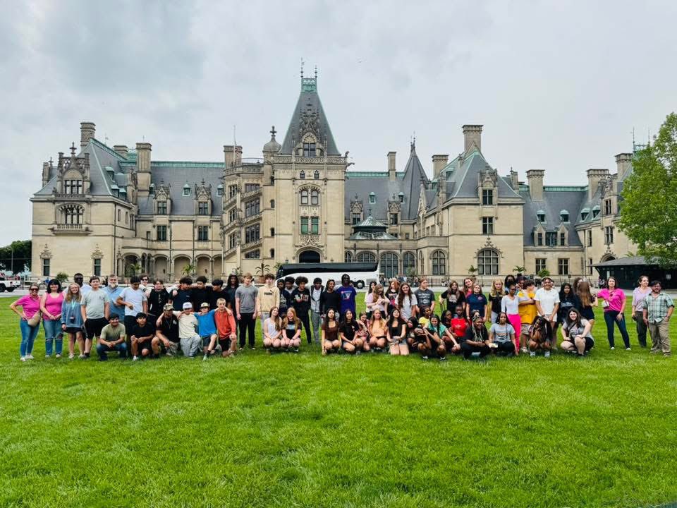 Special thanks to all who made the 8th grade field trip a reality! We sincerely thank each and every one of you!
⭐️ CMS Staff, Students and Families
⭐️Sunrise Rotary
⭐️ Historic Preservation of Washington
⭐️ Mercy Church
⭐️ Ignite Church Chocowinity
We are #BetterTogether