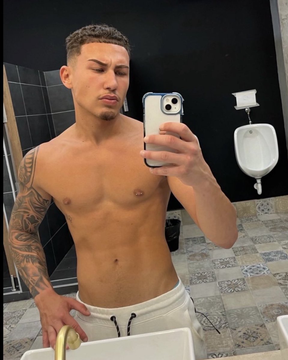 Añado a este como amigo de Adri ?