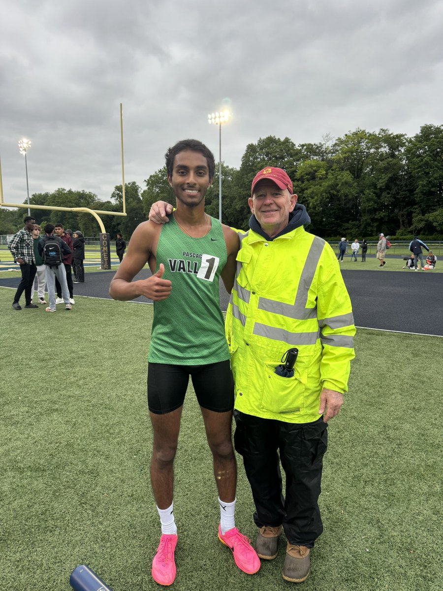 Marcus Koshy is your Bergen County 1600m Champion! Way to go kid 🥇🏃🏾