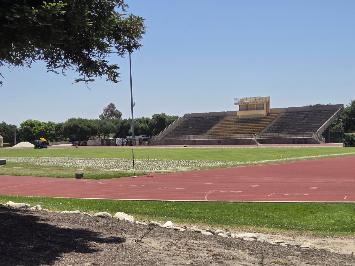 Thank you <a href="/CoachYog/">Dave Yog</a>  for showing me around the <a href="/CMSStagsFB/">CMS Stags Football</a> facilities and for touring Harvey Mudd with me. It was great to see Harvey Mudd's culture and all of the resources it has to offer!