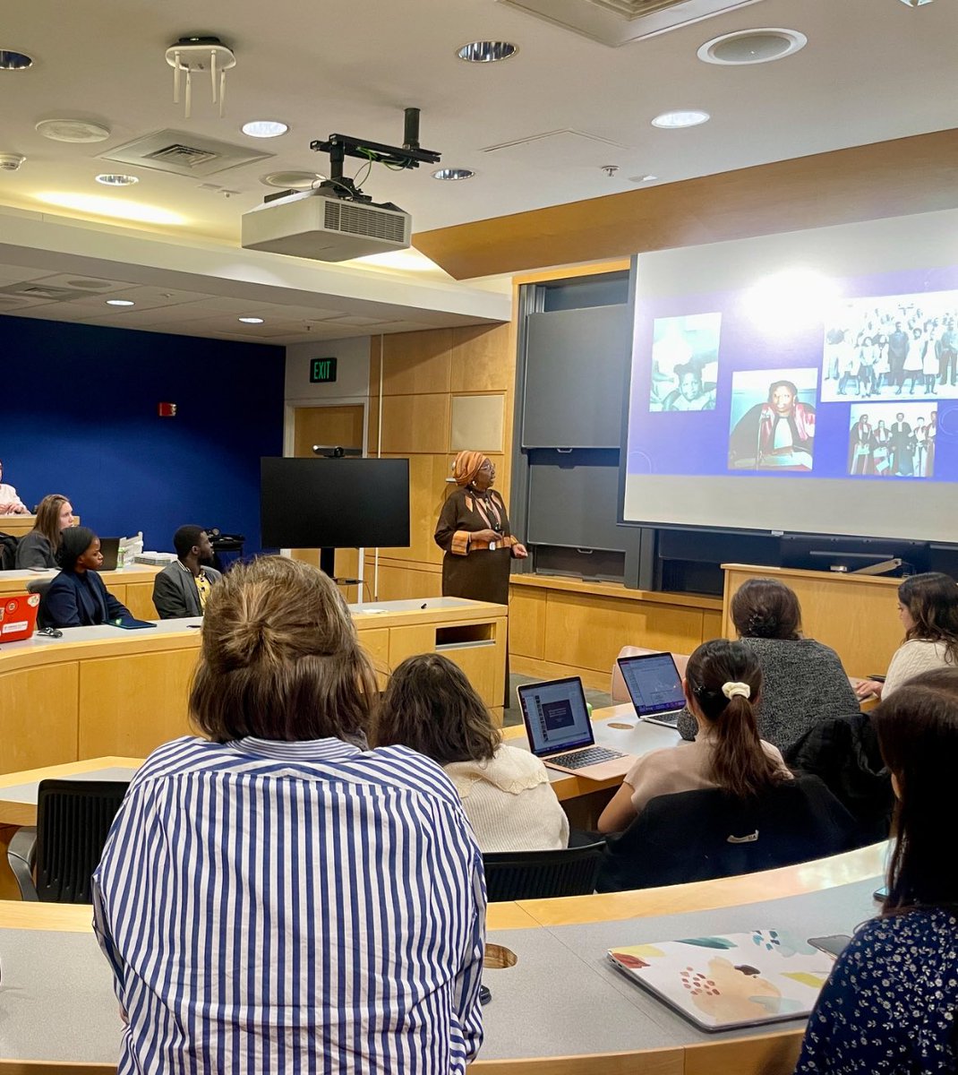 HarvardChanSLFP's tweet photo. Proud moment! Our 2024 Menschel Fellow Prof. @AwaMCollSeck has received the @WHO Director-General’s Award for Global Health!

At Harvard Chan, she taught “Women and Health: Catalyzing Transformation in Africa”, and continues to inspire. 

FELICITATION Professeur! https://t.co/Klido2mjWj