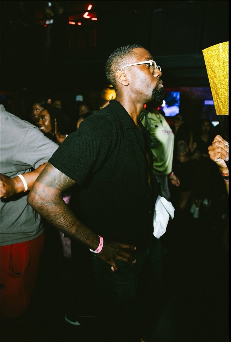 MR_STiXX's tweet image. 📸 - icallthe.shots on IG
#ThatSlowJamParty