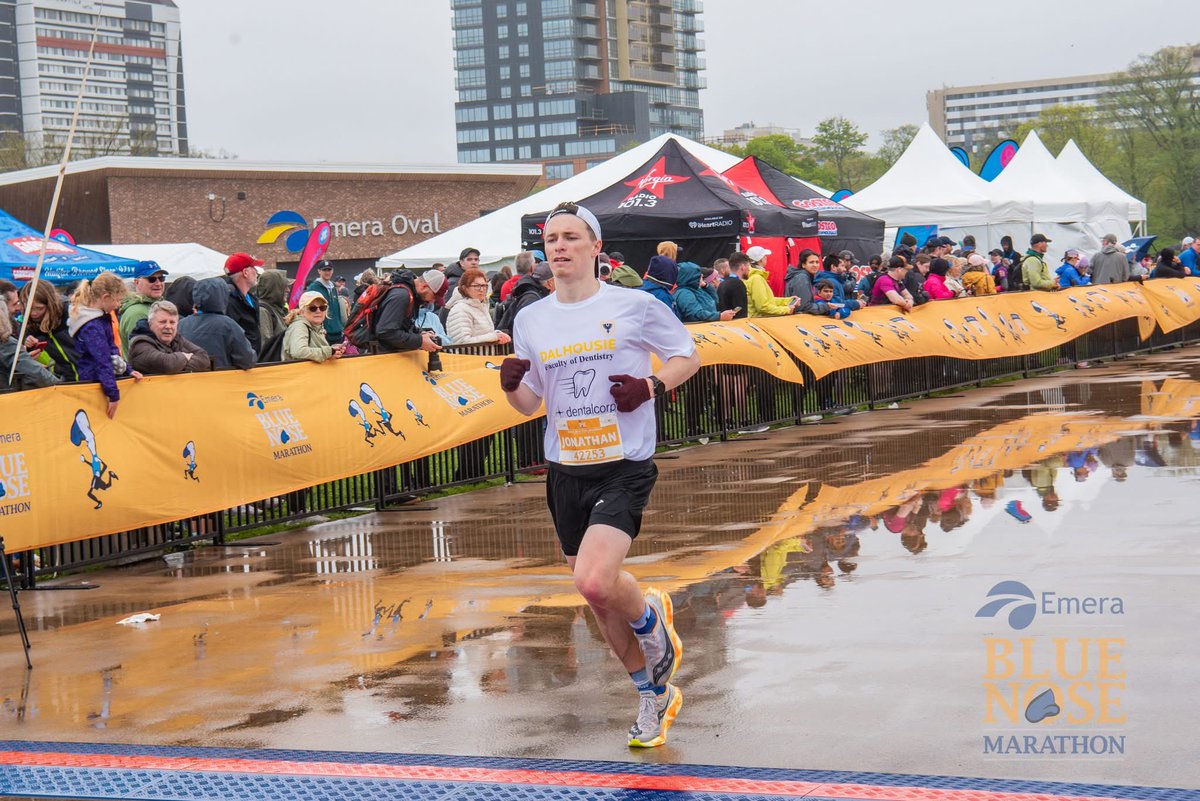 ICYMI: two Tigers finished in the top 10 of the BlueNose marathon this past weekend. 

XC athlete Maksym Pokotylets won the race and swim alum Jonathan Taylor finished 8th! 

Way to go guys!