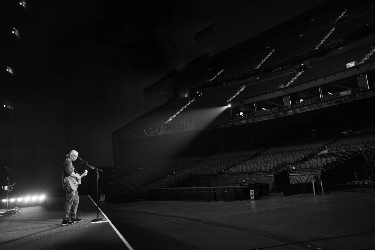 Kenny Chesney tweet media