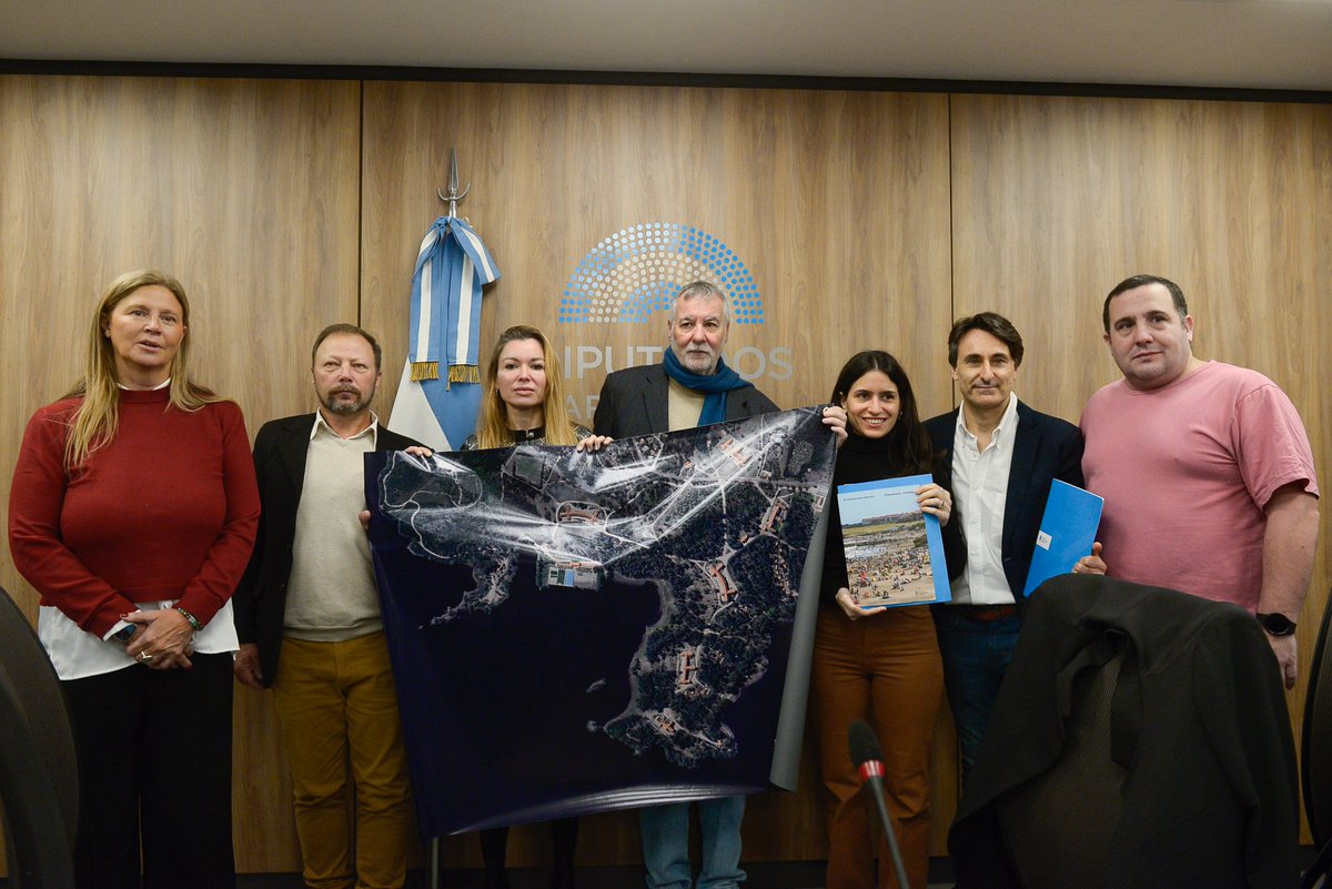 Hoy tuvimos una importante reunión en la Comisión de Turismo donde avanzamos en el tratamiento del proyecto de ley que apunta a preservar los Complejos de Chapadmalal y de Embalse Río Tercero y el desarrollo del #TurismoSocial en todo el país.
👇