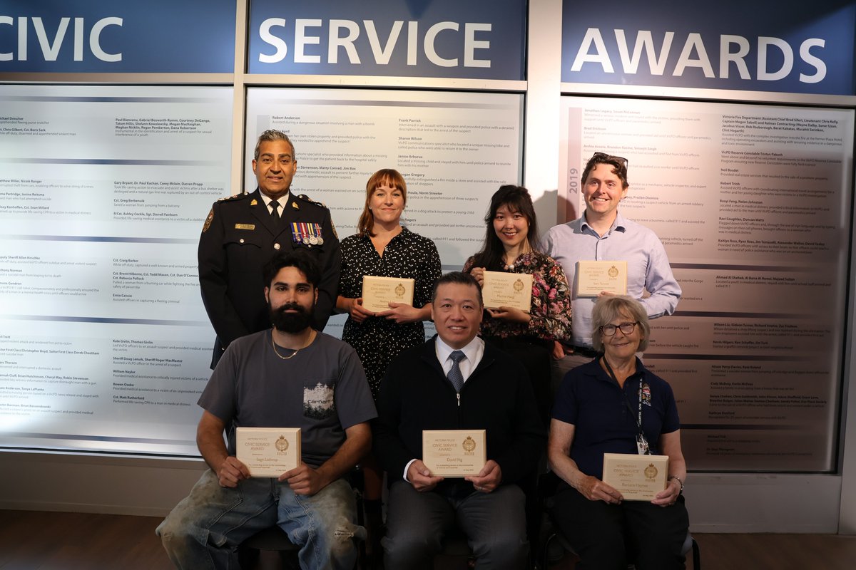 vicpdcanada's tweet photo. Today, VicPD honoured six citizens with Civic Service Awards. From stopping a devastating fraud, to helping someone in crisis on the Johnson Street Bridge, &amp; 25 years of dedicated volunteer service, their courage made a difference. Learn more: https://t.co/7wWuZavt34 https://t.co/PolUW5TjLR