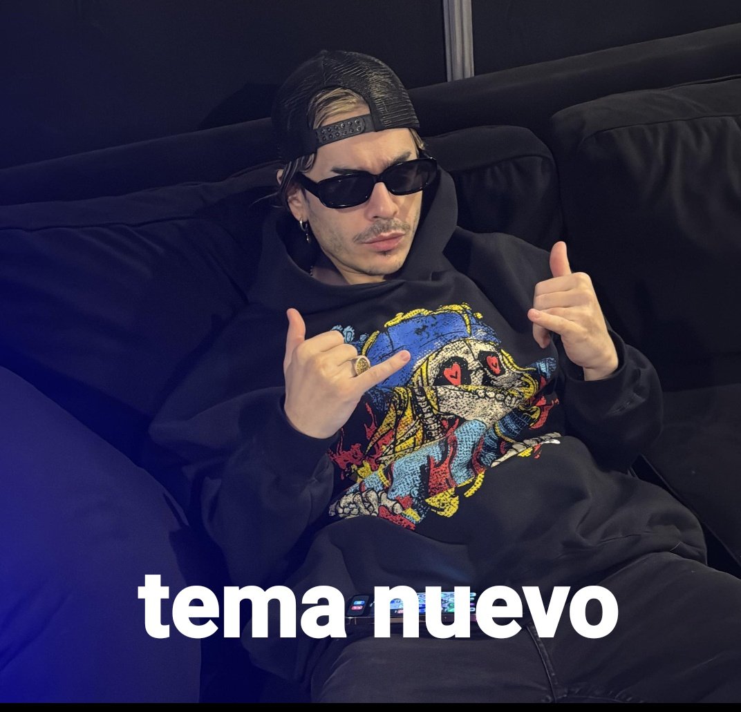 airbag a las 20:59 a punto de empezar el show por el canal de difusion