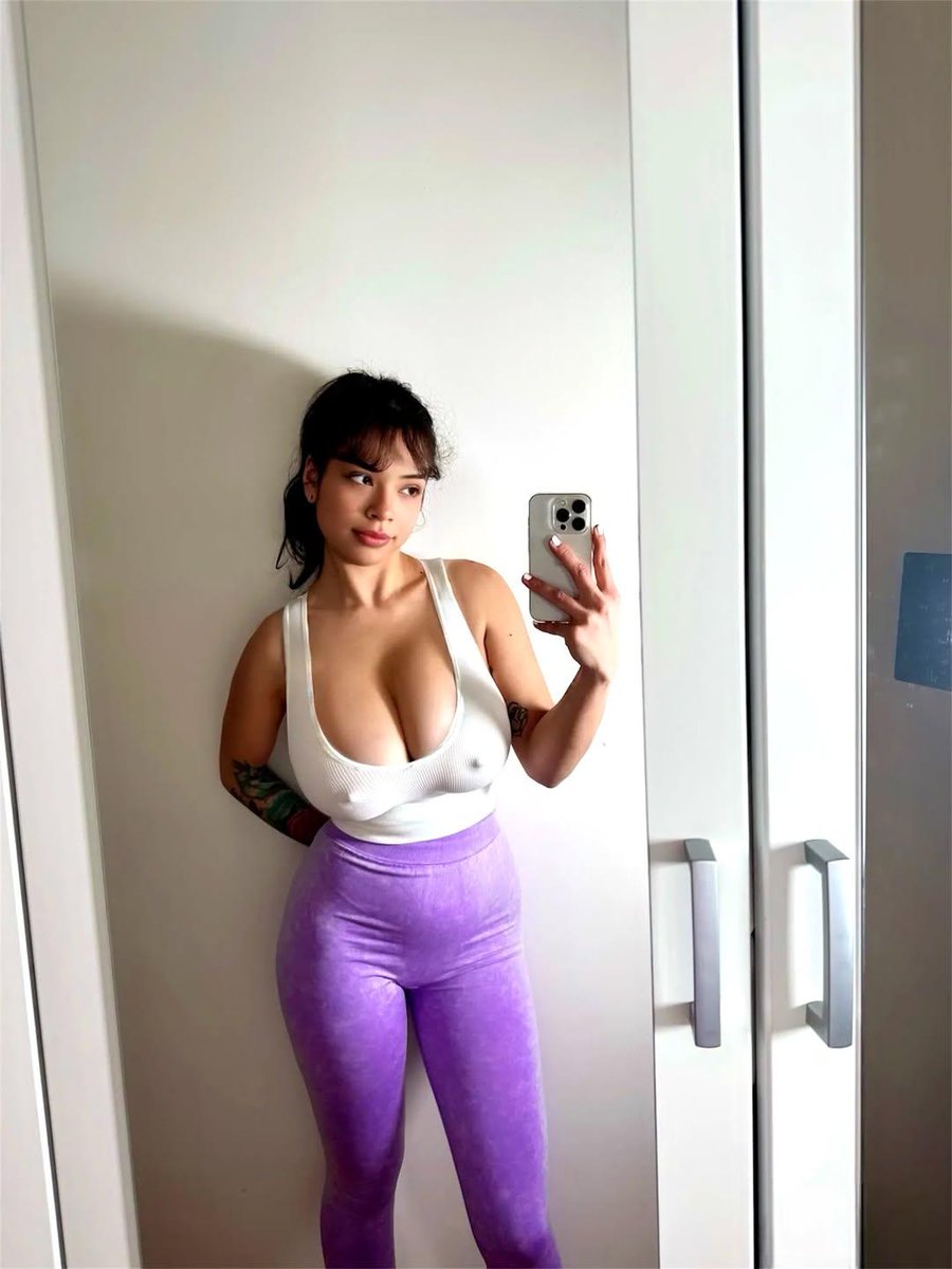 Para verme desnuda más info por chat 🥵🔥