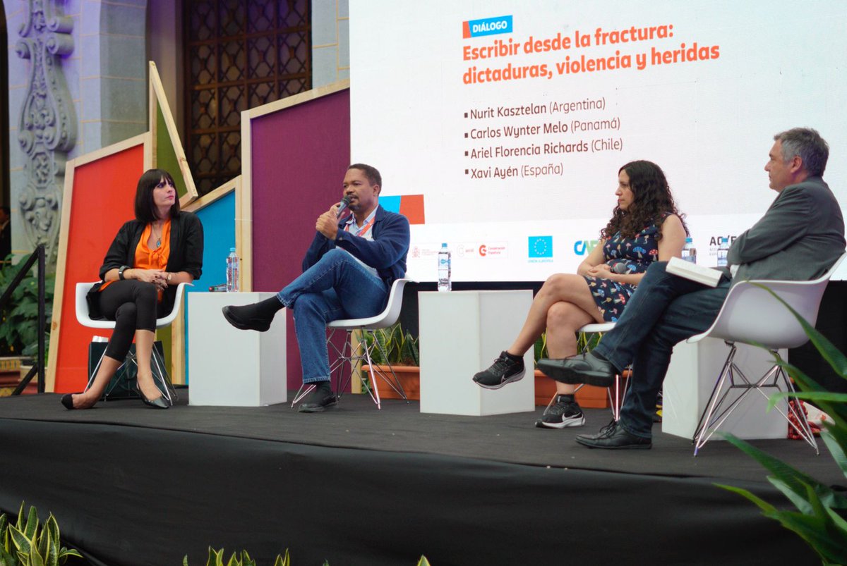 Centroamérica Cuenta (@cacuenta) on Twitter photo 👥 <a href="/NuritKasztelan/">Nurit Kasztelan</a> (🇦🇷), <a href="/carloswynter/">Carlos Wynter Melo</a> (🇵🇦) y Ariel Florencia Richards (🇨🇱) conversan con <a href="/xaviayen/">Xavi Ayén</a> (🇪🇸) cómo lo no dicho del pasado, se cuela en cada página. 👥 <a href="/NuritKasztelan/">Nurit Kasztelan</a> (🇦🇷), <a href="/carloswynter/">Carlos Wynter Melo</a> (🇵🇦) y Ariel Florencia Richards (🇨🇱) conversan con <a href="/xaviayen/">Xavi Ayén</a> (🇪🇸) cómo lo no dicho del pasado, se cuela en cada página.