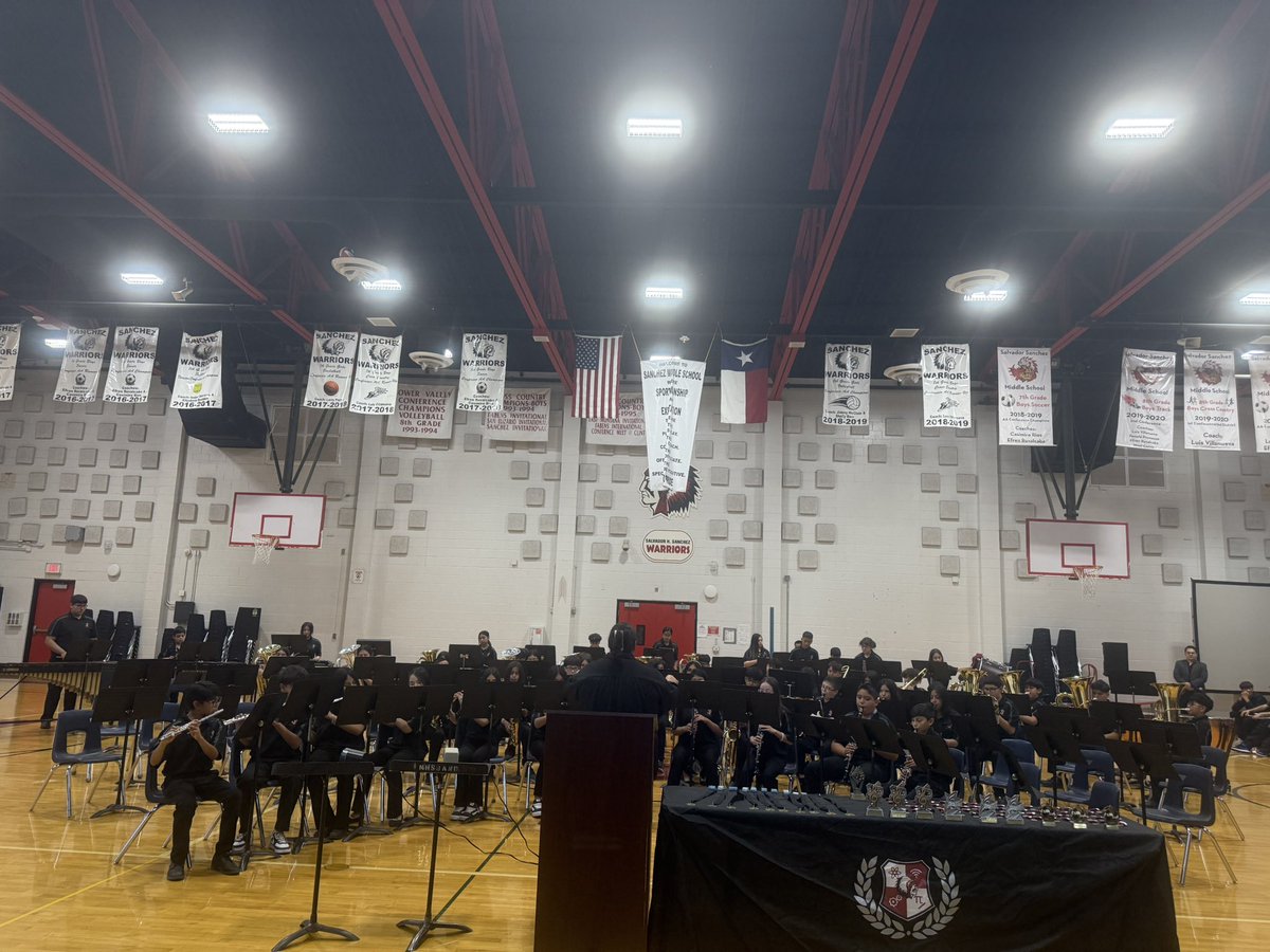 Lourdes Coria (@ssanchez_ms) on Twitter photo Today #Warriorsβ€οΈπ€ Beginning and Honored Band, lead by Band Director Mr. Ceniceros, demonstrated their musical talent in the EOY Band Concert and Award Ceremony. Congratulations on your outstanding performances. #TeamSISD <a href="/SISD_Herrera/">Enrique Herrera</a> Today #Warriorsβ€οΈπ€ Beginning and Honored Band, lead by Band Director Mr. Ceniceros, demonstrated their musical talent in the EOY Band Concert and Award Ceremony. Congratulations on your outstanding performances. #TeamSISD <a href="/SISD_Herrera/">Enrique Herrera</a>