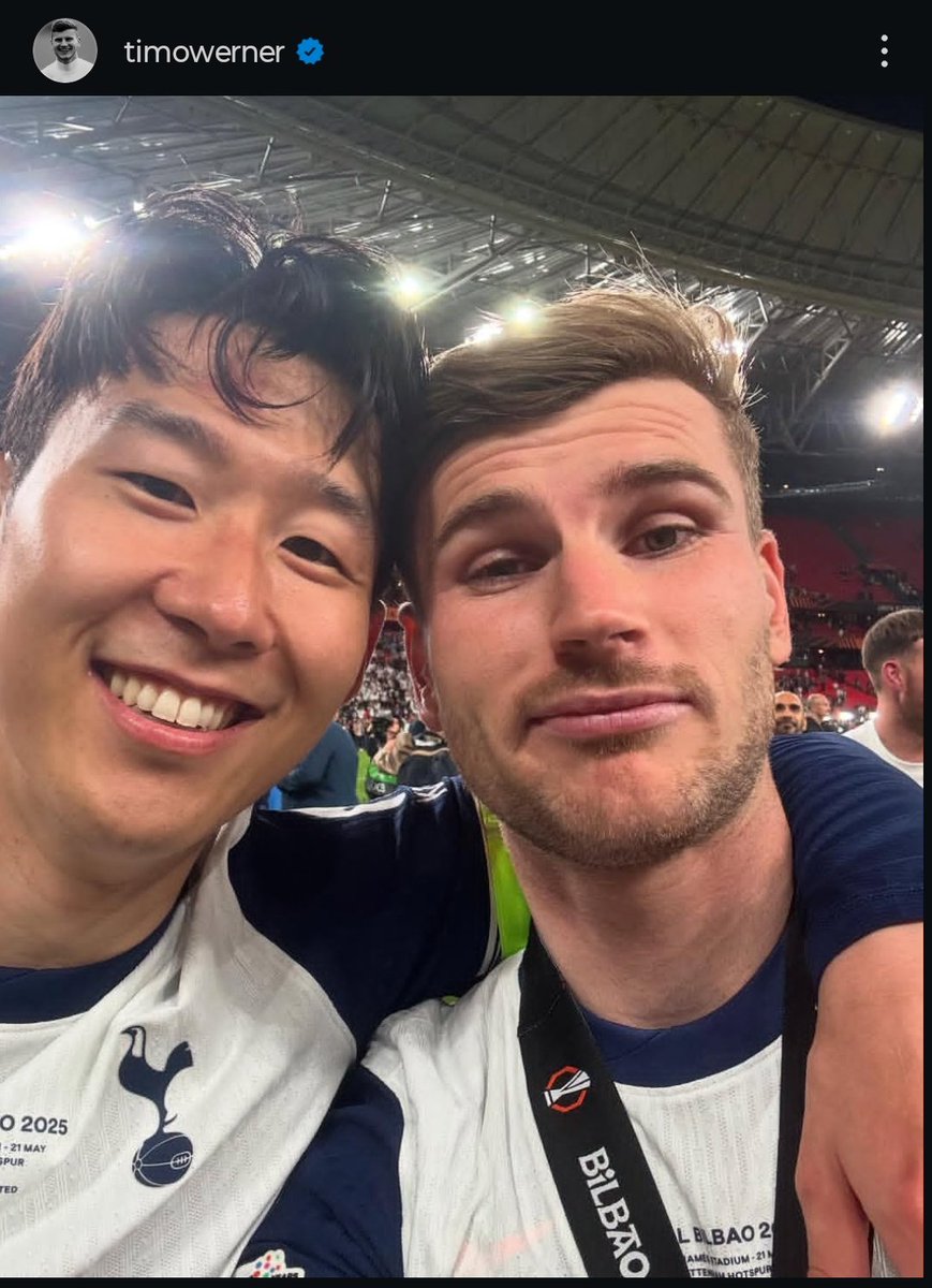 laffythfc's tweet image. So happy for you GOAT 🤍