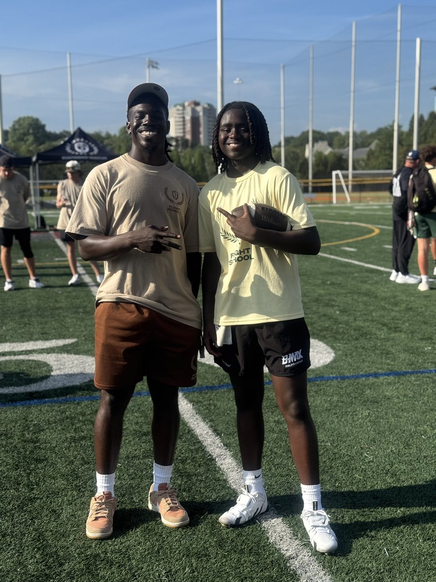 Bmax_thedux's tweet image. Blessed with an opportunity to learn &amp;amp; compete with some of the best last weekend @QuincyAvery QBT Flight School. Thanks 2 all the coaches for this opportunity! #Blessed #Grateful #BrickbyBrick