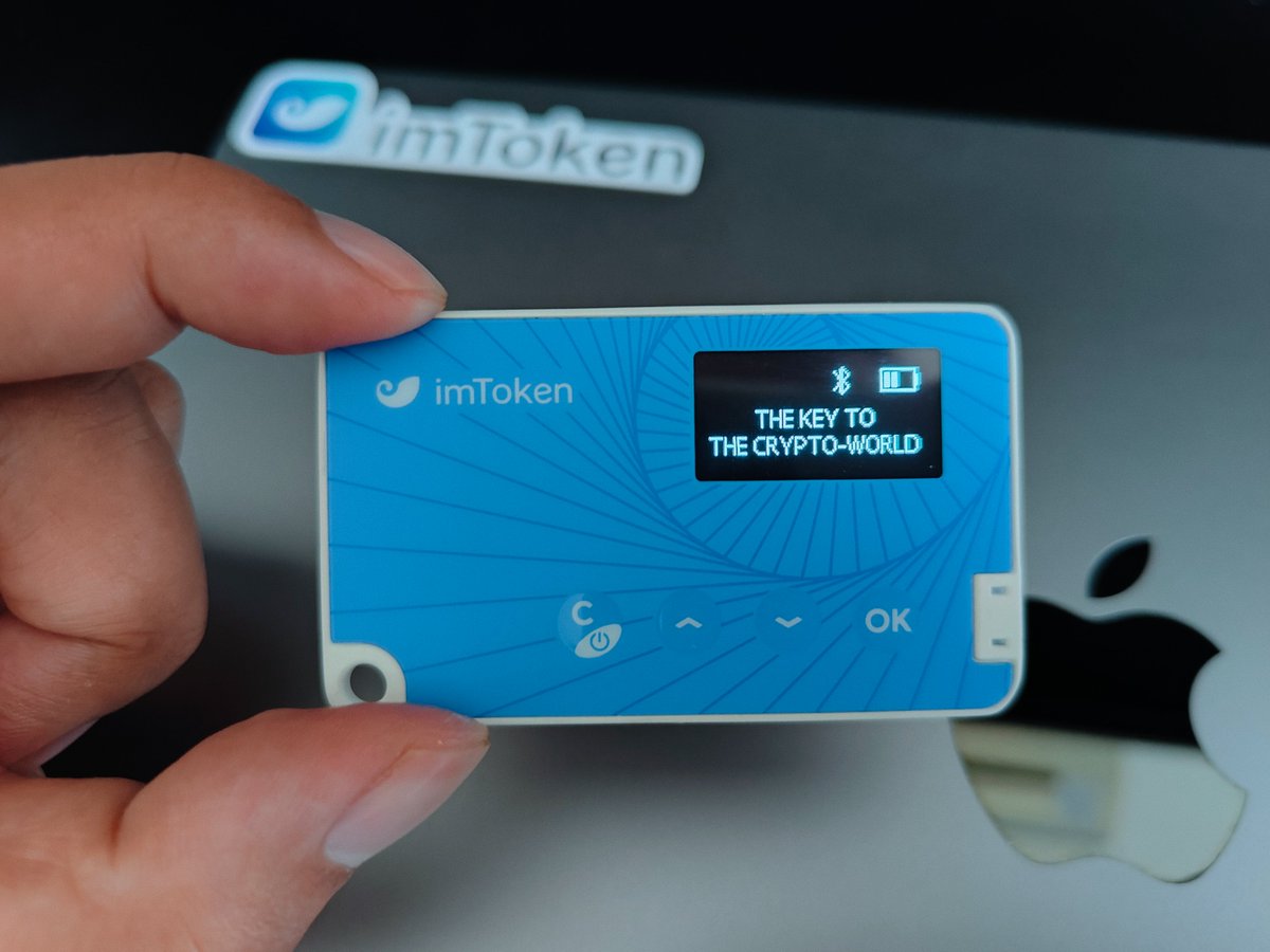 🍕今天是披萨节，也是 imToken 的 9 岁生日🎂

愿你我都能安全长久地囤住属于自己的比特币🧡

🔁转发 + 评论祝福🎉

🎁抽 3 台 imToken 联名款 imKey Pro 硬件钱包 🔐