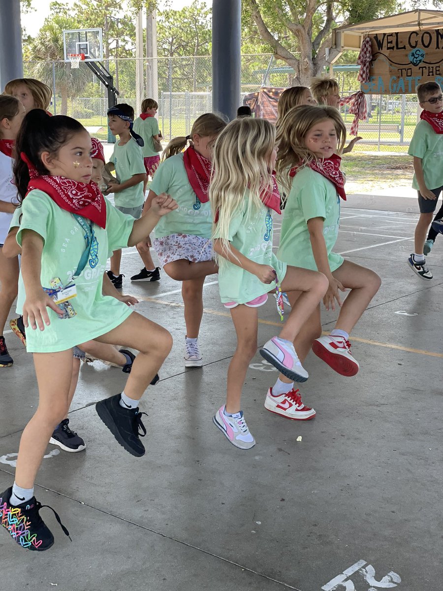 The Seahorse Roundup was a big success! Western style PBIS day 🤠

Thankful to all of our volunteers and those who helped make this day so special🩵💙

<a href="/SeaGateES/">Sea Gate Elementary</a>
