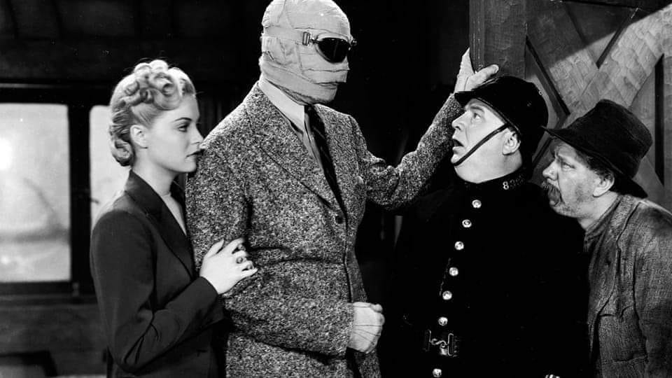 Vincent Price and classic horrors most beautiful gal Nan Grey in 'The Invisible Man Returns' (1940)