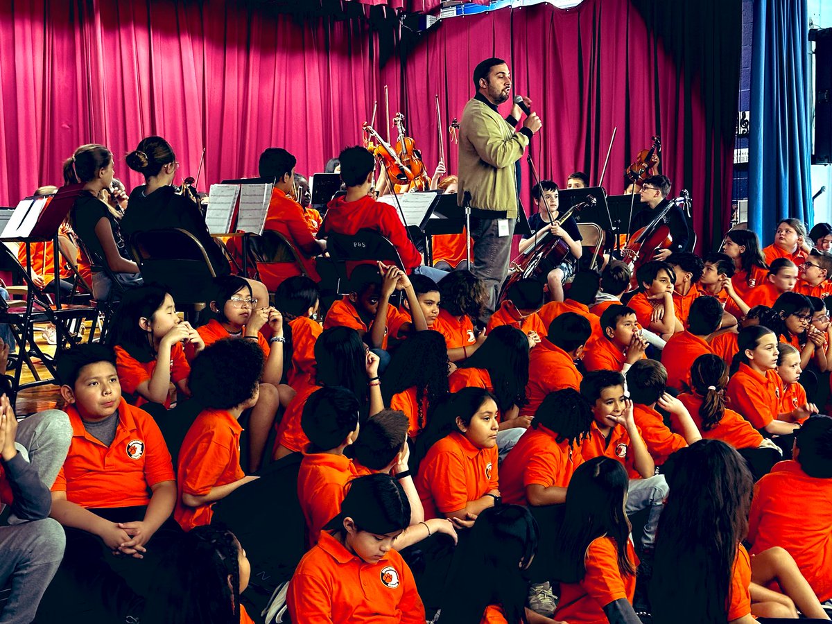 Ridgeway Elementary (@ridgeway_wp) on Twitter photo Amazing performance by the 4th and 5th grade Chorus, 5th grade Orchestra, and 5th grade Band!
<a href="/DrJosephRicca/">WPCSDSuper</a>
<a href="/wplainsschools/">White Plains Schools</a>
<a href="/RidgewayWP_PTA/">Ridgeway PTA</a> Amazing performance by the 4th and 5th grade Chorus, 5th grade Orchestra, and 5th grade Band!
<a href="/DrJosephRicca/">WPCSDSuper</a>
<a href="/wplainsschools/">White Plains Schools</a>
<a href="/RidgewayWP_PTA/">Ridgeway PTA</a>
