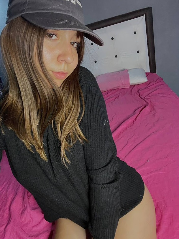 yourgirl_tash's tweet photo. Feeling pretty today, can i get a hi?👋 https://t.co/ccWDA0UGId