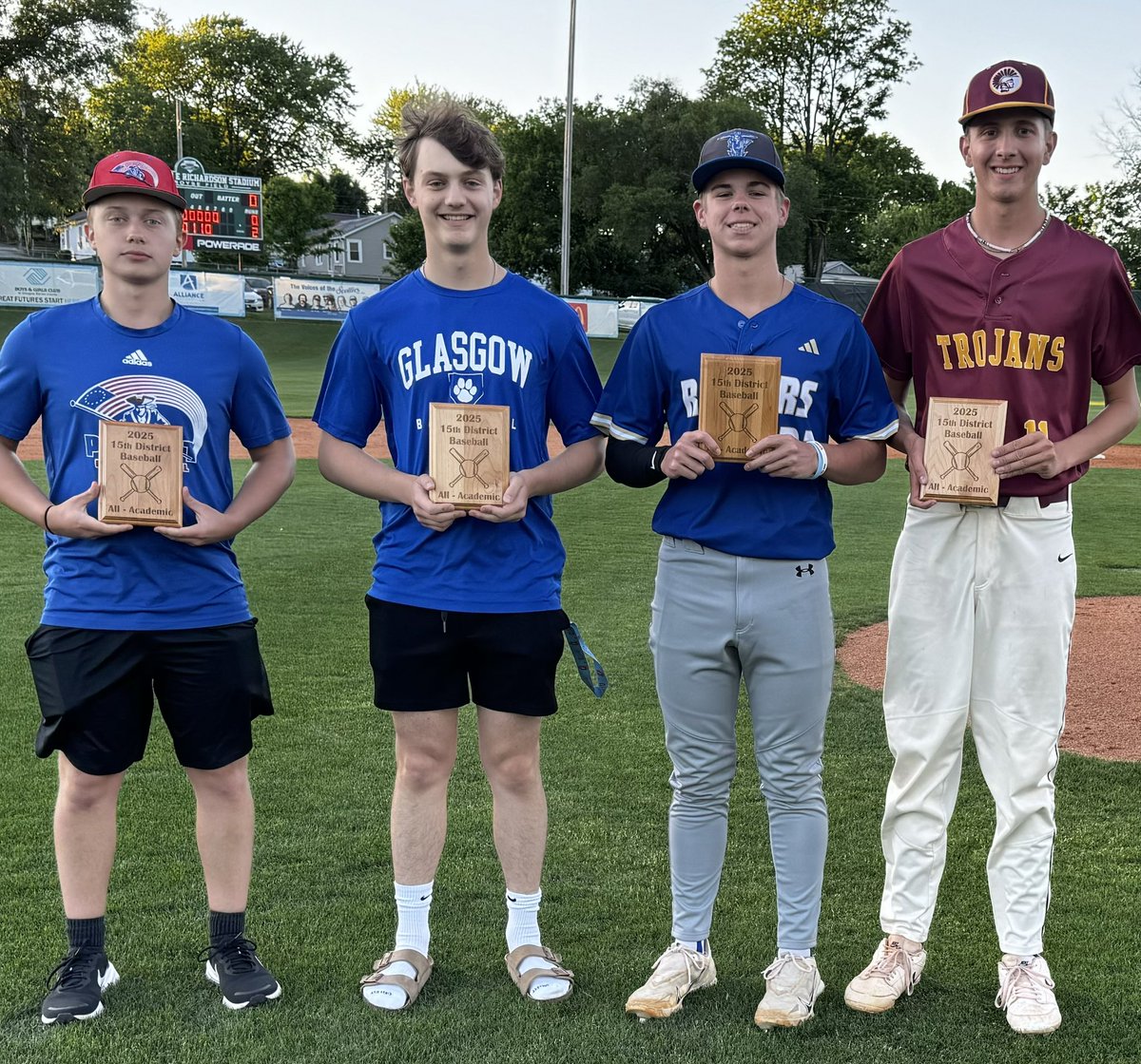 Glasgow’s Austin Parker and Barren County’s Matthew Estes are named to the 15th district all-academic team.