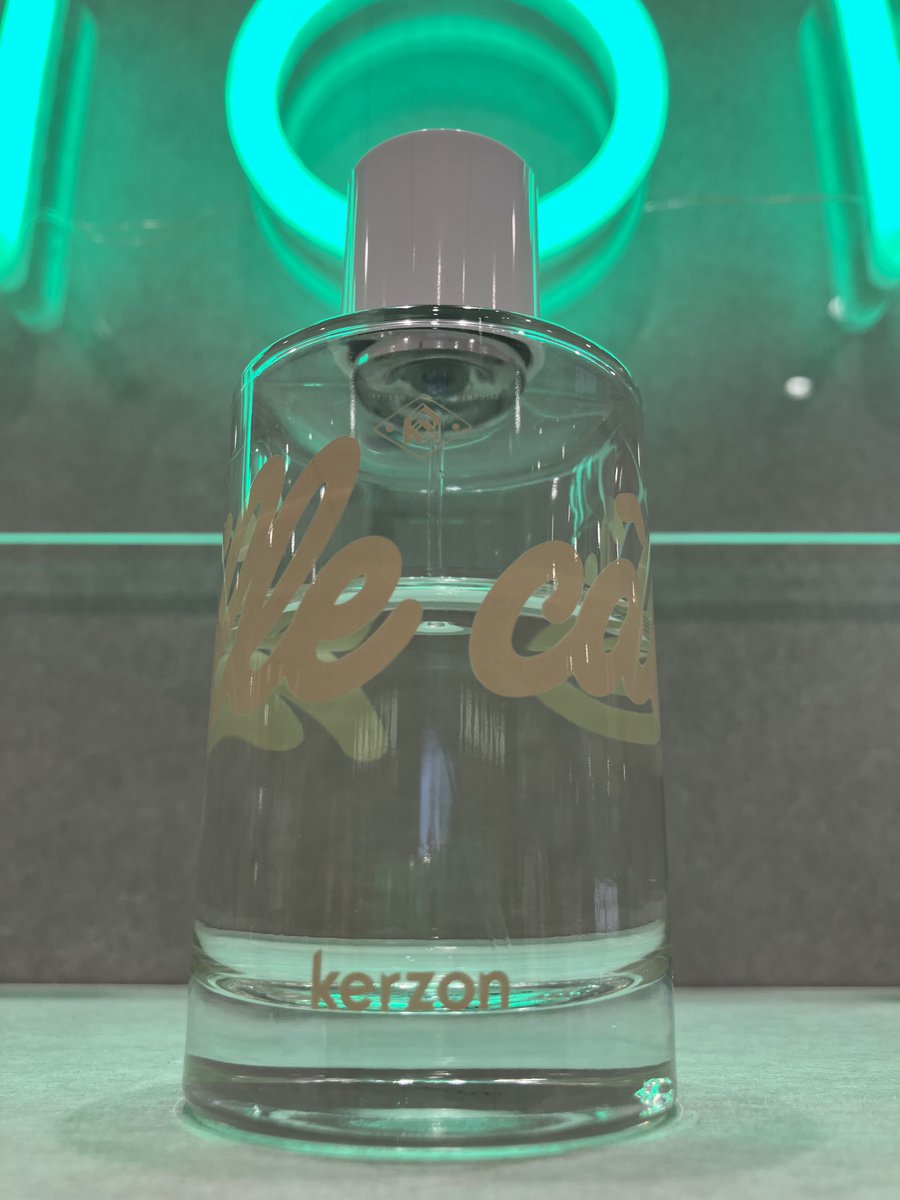 Kerzon｜マイ カリンコットンとバニラが想像させるふわふわのニットと