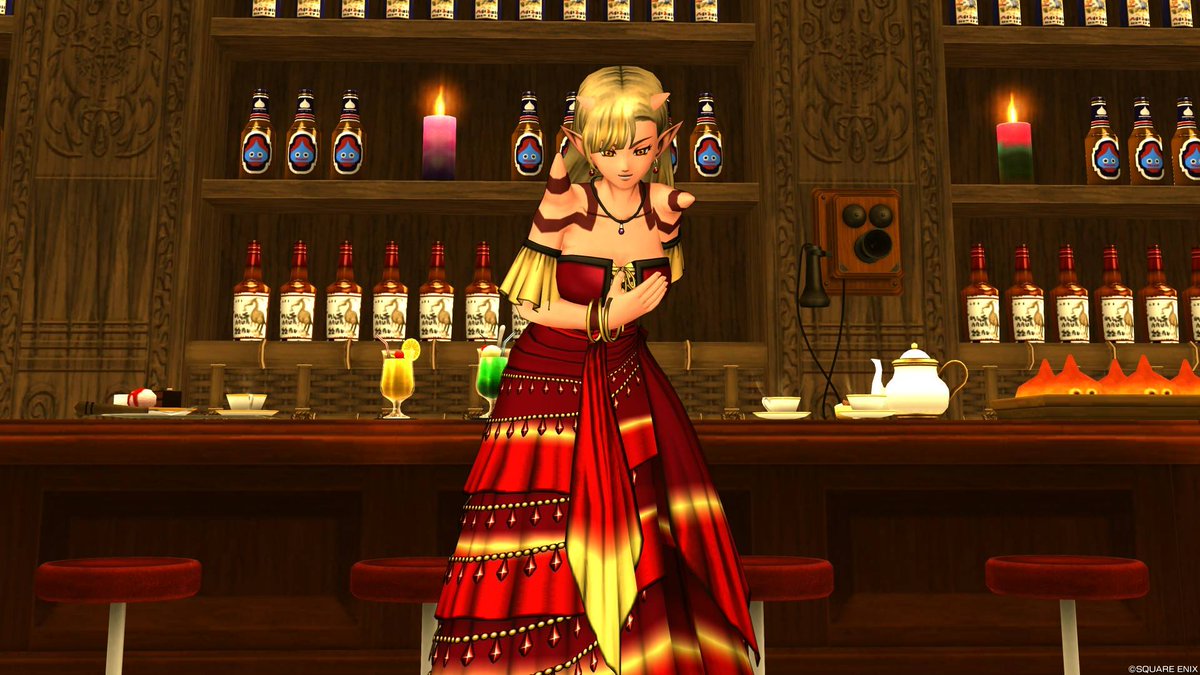 こちらが描かれた後、程なくして本当にルイーダ衣装のリリースが発表されるという奇跡を経て……
ようやく酒場の店主に相応しい装いを仕立てることができて嬉しい限りなのだわ🍷
皆さまも是非遊びにいらしてね🥂