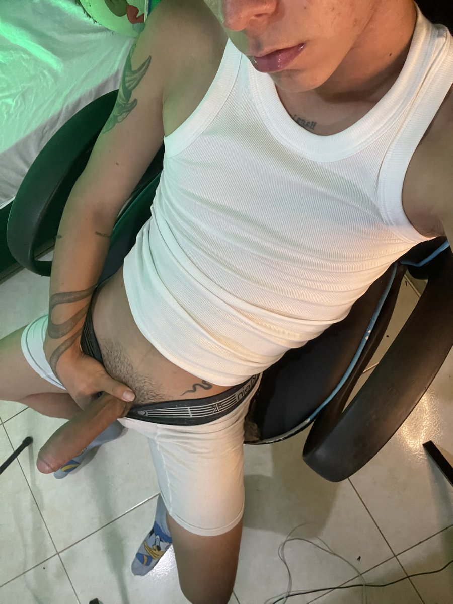 liiamch_'s tweet photo. @Samu_BadBoy Te presto mi verga ? https://t.co/WtQFpHTtf5