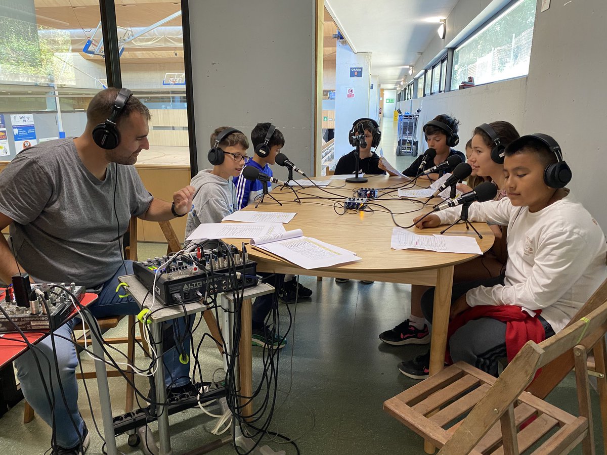 Escola Els Picots tweet media